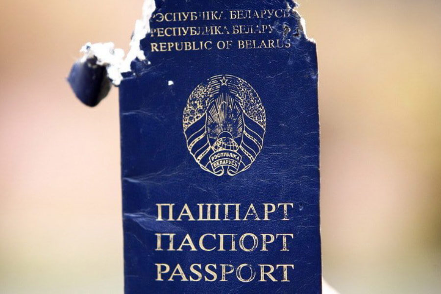 Как быстро поменять испорченный паспорт перед отпуском