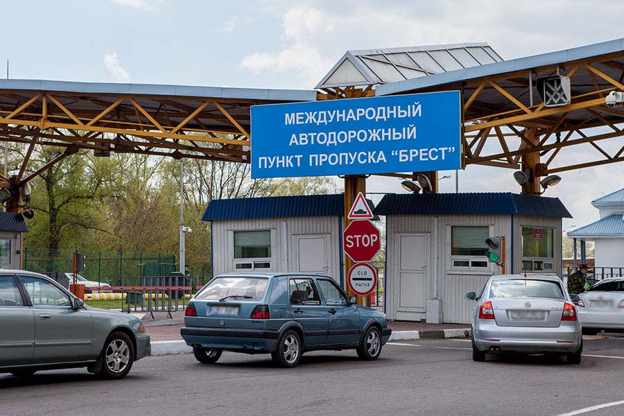 В ПП «Брест» заработали новые правила – автомобили могут выехать из зоны ожидания и вернуться, когда придёт очередь