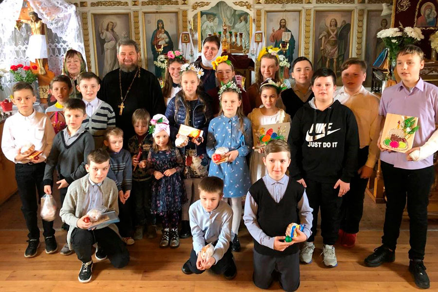 Пасхальный праздник в приходе храма Святого великомученика и Победоносца Георгия в Кобрине