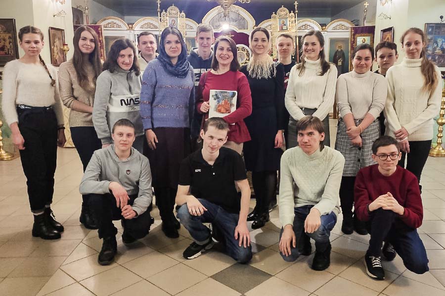 «Здоровье телесное»: 19 февраля в кобринской Свято-Христорождественской церкви состоялась беседа врача-педиатра с молодёжью