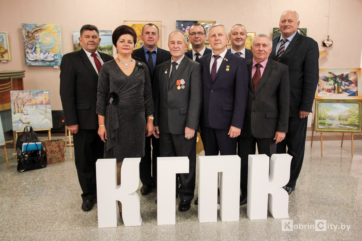 Кобринскому колледжу 50 лет