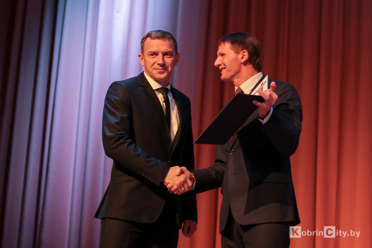 Кобринскому колледжу 50 лет