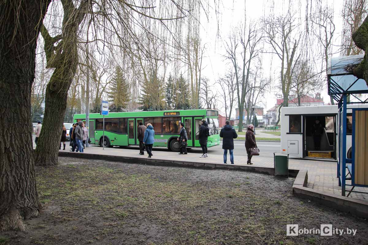 С 5 по 15 апреля в Кобрине закрывается на ремонт остановка «Дворец культуры»