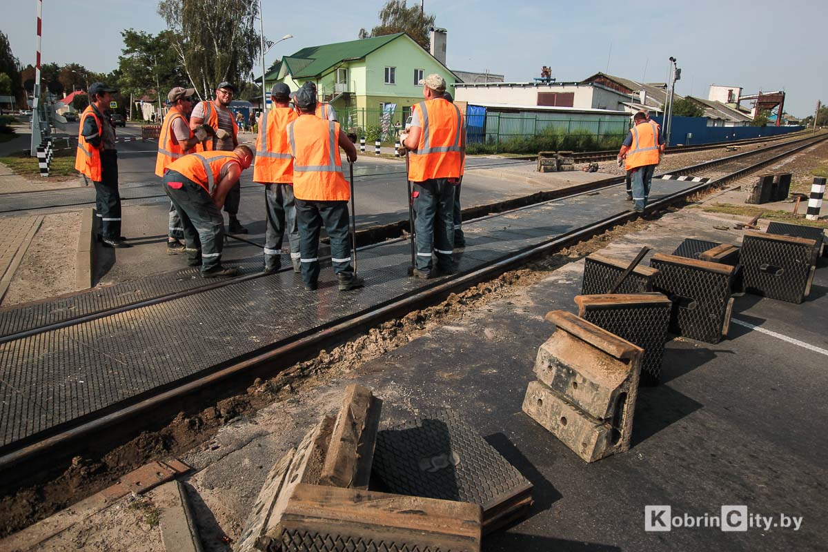 Объезд! Закрыт на ремонт жд переезд по ул. Ленина в Кобрине