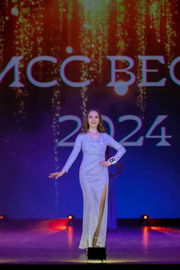 В Кобрине выбрали победительницу конкурса «Мисс Весна-2024»