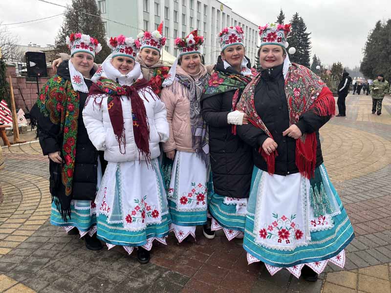 Чем удивляют мастера и подворья на фестивале-ярмарке «Берестейские сани-2025» в Кобрине