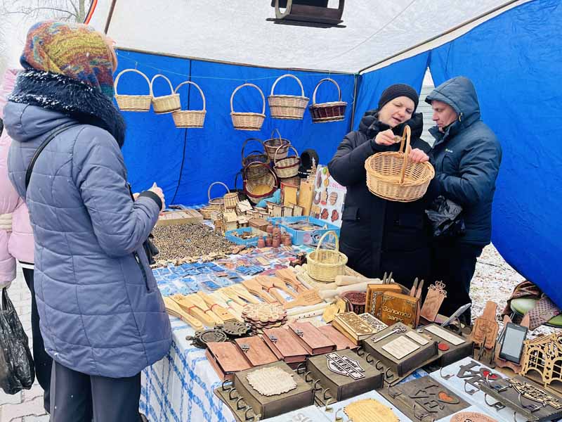 Чем удивляют мастера и подворья на фестивале-ярмарке «Берестейские сани-2025» в Кобрине