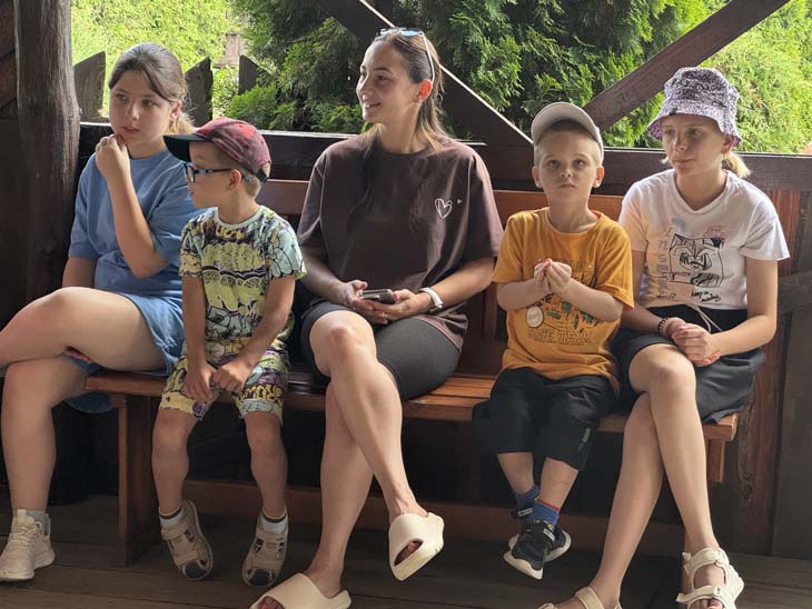 Праздник с погружением в белорусскую культуру: ребята из Кобринской детской деревни  гостили на агроусадьбе «Полесские традиции»