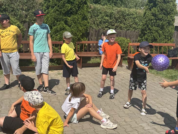 Праздник с погружением в белорусскую культуру: ребята из Кобринской детской деревни  гостили на агроусадьбе «Полесские традиции»