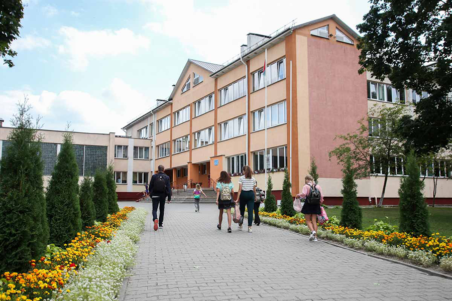 В СШ №7 Кобрина 4,11,18 и 25 апреля пройдет 3-ий этап репетиционного тестирования
