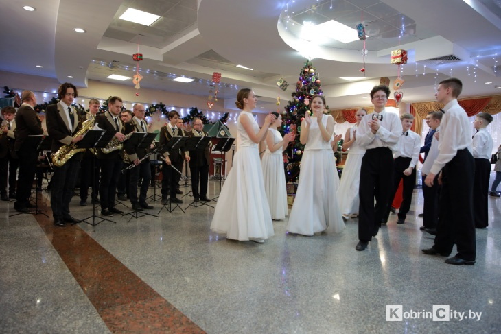 molodezhnyi bal 5