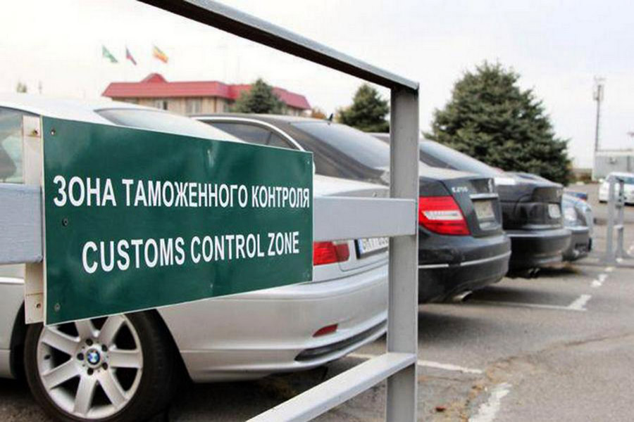 Фирма в Брестской области незаконно оформляла автомобили по льготному указу — заинтересовалась налоговая