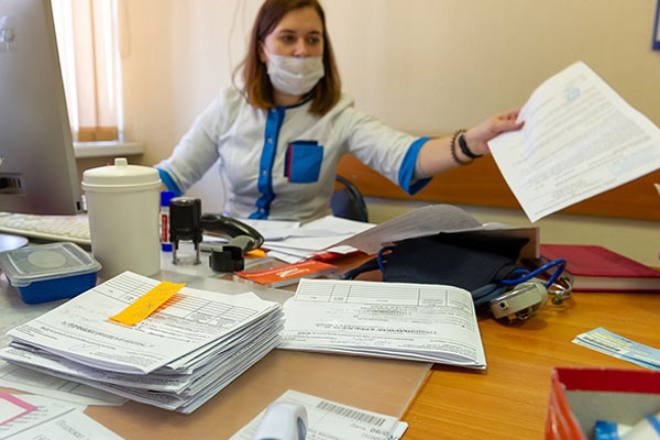 Минздрав — справка о состоянии здоровья в школу и сад к 1 сентября нужна не всем