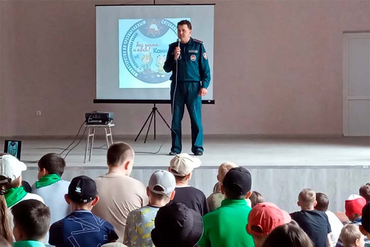 В лагере «Волна» под Кобрином ребята в форме игры выявляли «опасность» и «пробовали» себя в роли спасателя