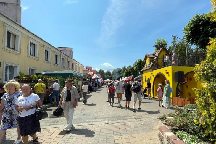 Кобрину исполнилось 736 лет — как жители отметили День города
