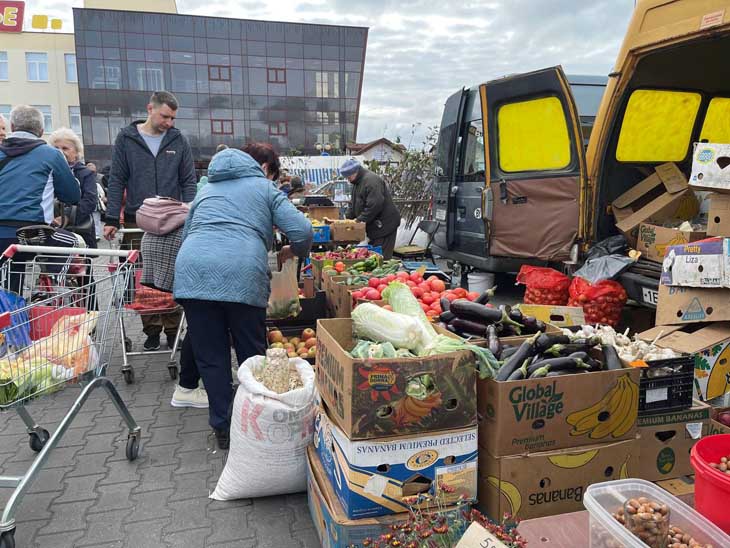 Осенняя ярмарка развернулась в Кобрине 5 октября возле ТЦ Полесье – фотофакт