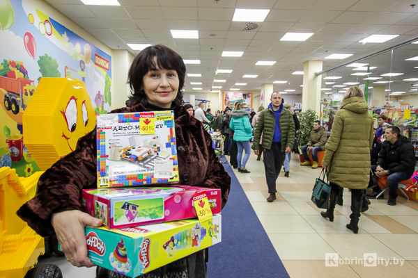 В Кобринском ТЦ «Полесье» прошла «Чёрная Пятница»