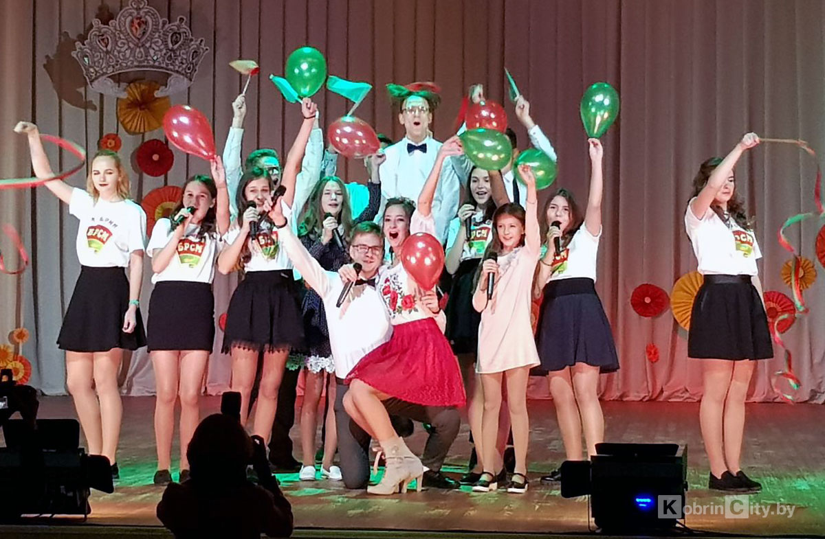 В Кобрине выбрали «Королеву Осень-2019»