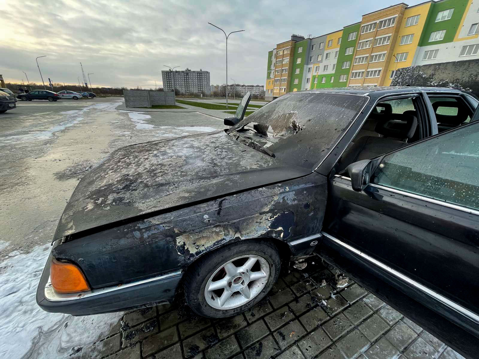 audi100Kobrin2