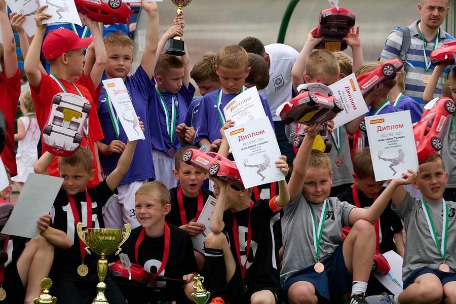 Республиканский турнир Polesie Cup 2021: футболисты Кобринской ДЮСШ — победители