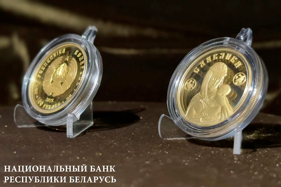 Золотая монета «Славянка» номиналом 100 рублей появилась в кассах Нацбанка: за сколько можно купить