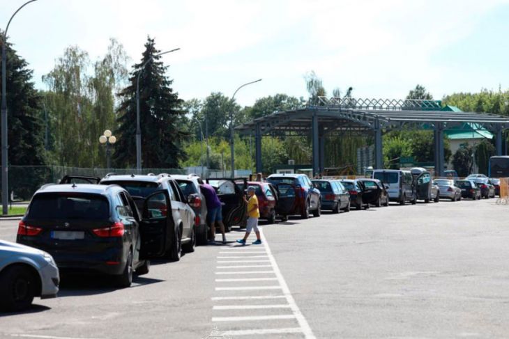 Погранкомитет: количество транспорта на въезд в ЕС из Беларуси приближается к 4 тысячам